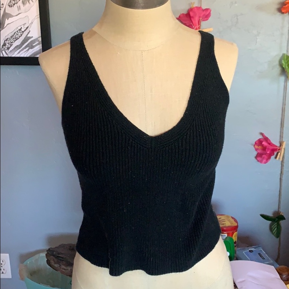Black ribbed tank top